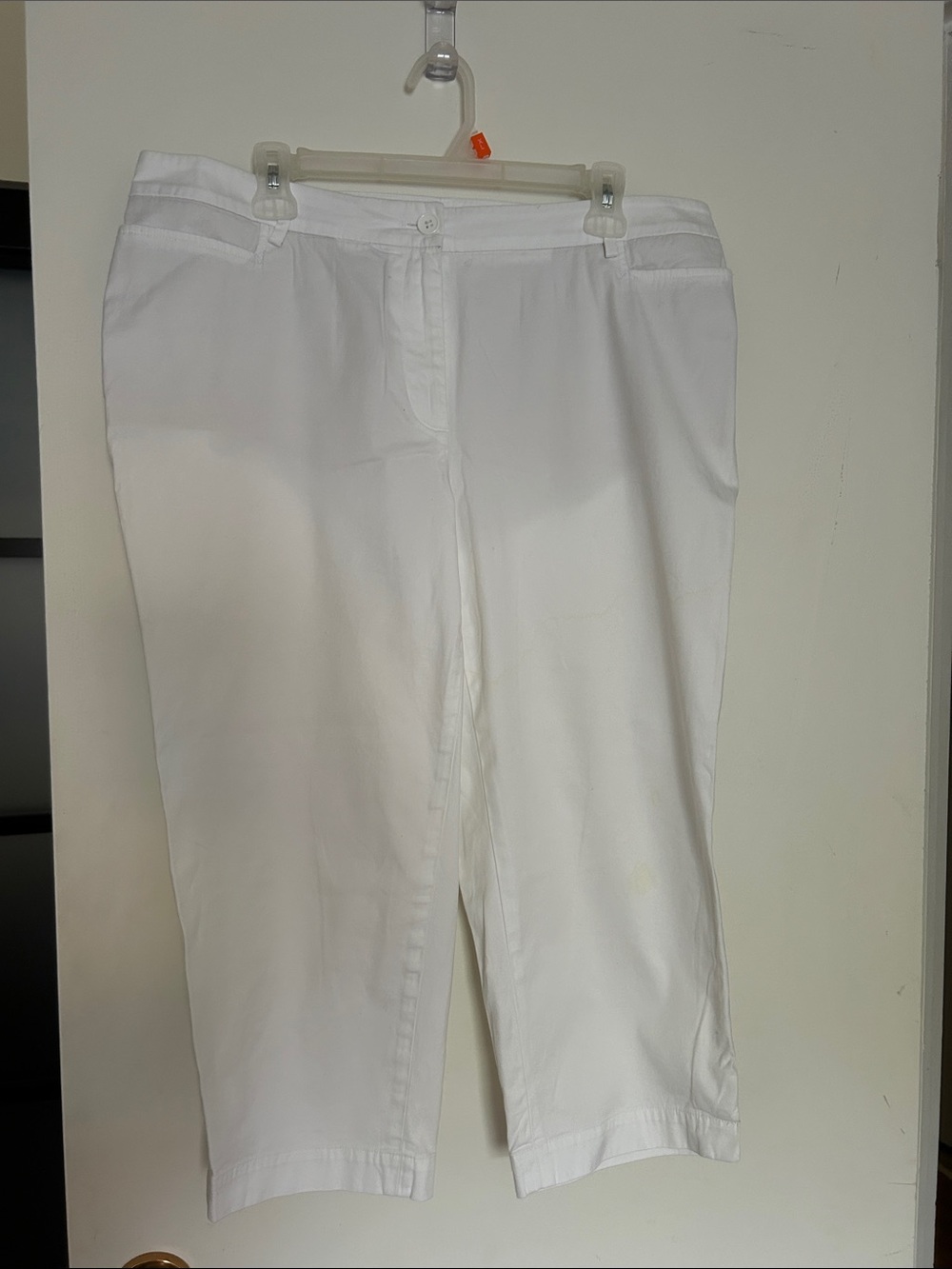 Talbots White Cropped Capri Pants